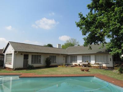 House For Sale in Rondebult, Germiston