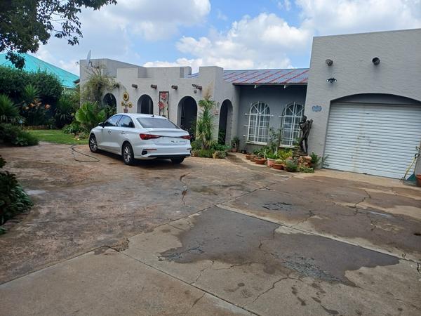House For Sale in Comet, Boksburg